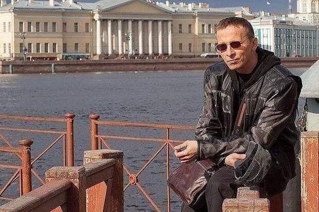 Иван Охлобыстин — Борису Акунину: «Не путайтесь под ногами у нации»