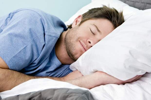 Ученые: для здоровья нужно спать на левом боку