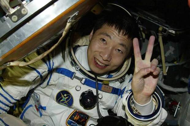 Первый китайский космонавт слышал в космосе странные звуки, источник которых не найден