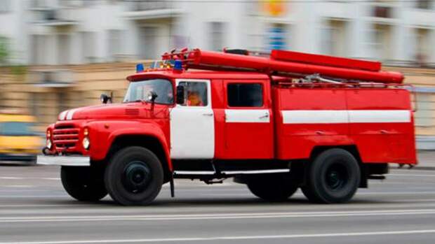Массовое ДТП с участием пожарной машины случилось на западе Москвы