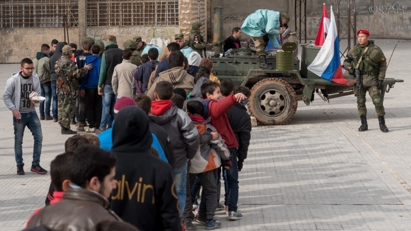 Сирия: ВКС РФ доставили около 25 тонн гумпомощи в Алеппо и Дейр-эз-Зор