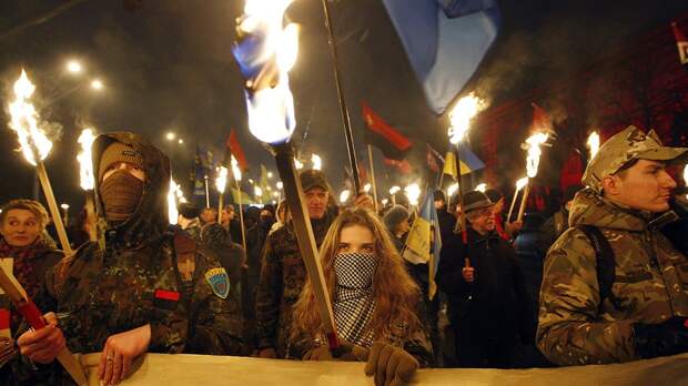 Плен «патриота»: как дверь Сбербанка победила украинского активиста 