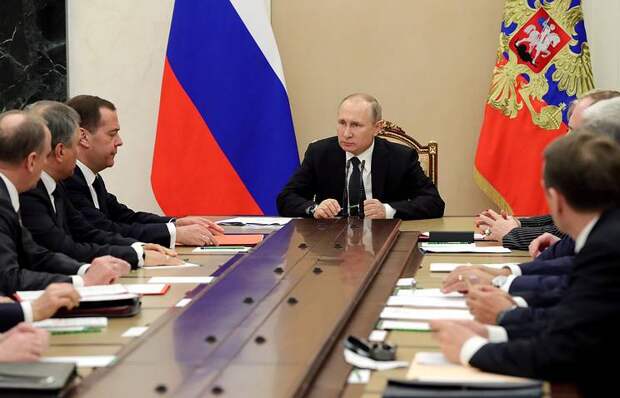 Путин: перестановки в госаппарате обещают быть глобальными