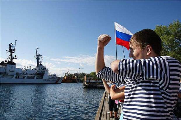 Время карать русских: американцы вновь взбеленились из-за российского Крыма