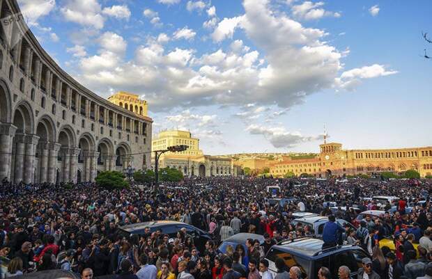 Оппозиция блокировала центр Еревана