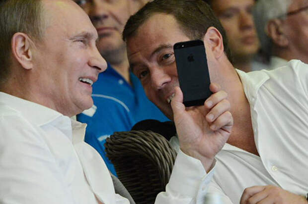 «Прожили без хамона, проживем и без айфона» – возможный ответ Путина Штатам