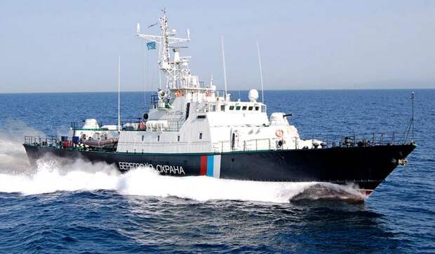 Еще одно украинское судно задержано у берегов Крыма