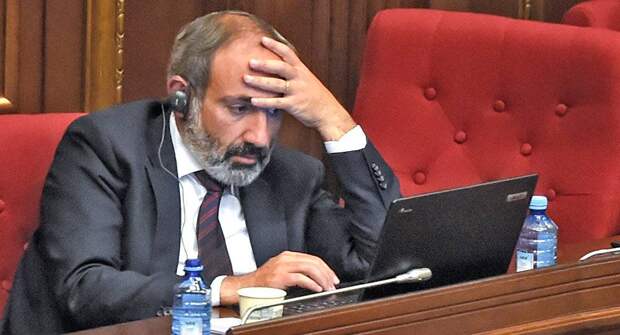 Премьер-министр Армении готовится уйти в отставку?
