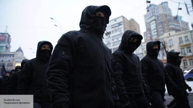 Фашистский базар. Национальный корпус против Схидного: как радикалы в Харькове выясняют, кто больше националист и «под шумок» отжимают бизнес