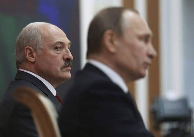 Лукашенко бросает РФ и делает ставку на Китай: в Минске пройдут военные КНР