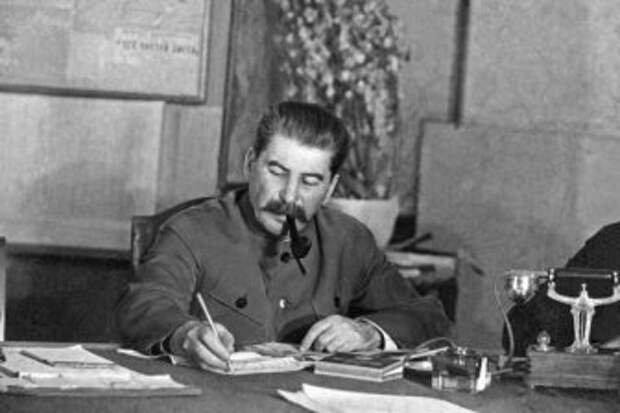 Планы Сталина процветают и побеждают... в США