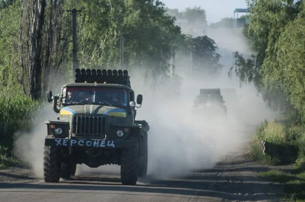 Венгрия отреагировала на переброску Украиной войск к границам