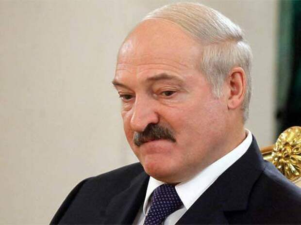 Батьку Лукашенко может ждать судьба Януковича