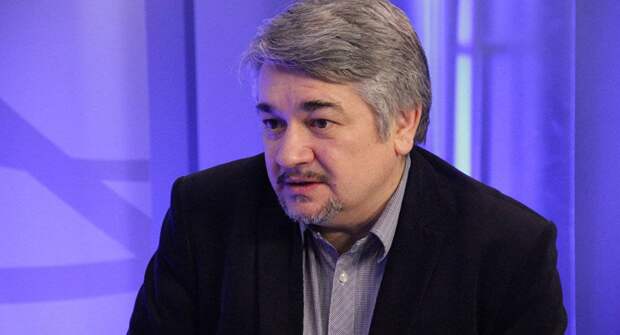 Ищенко: Украина втягивает себя в заведомо проигранную игру в Закарпатье