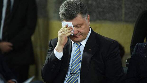С Порошенко не поздоровались: Трап не узнал «украинского друга»?