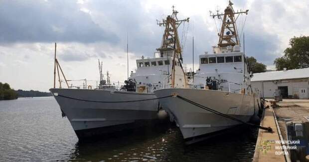Киеву нет смысла бряцать чужими кораблями у Керченского пролива