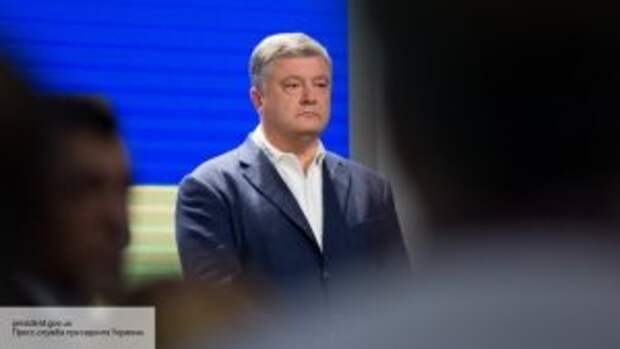Порошенко подчищает тылы, боится загреметь за решетку после выборов: зачем Конституционный суд Украины пошел против указаний Европы