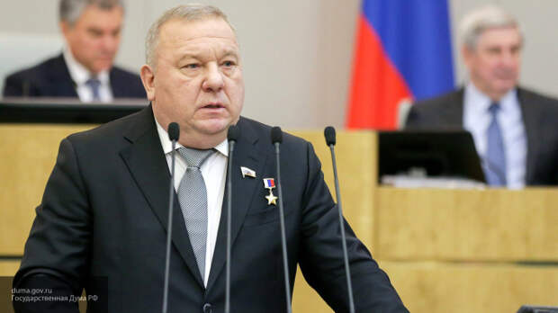 Председатель Комитета по обороне Владимир Шаманов