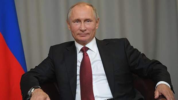 В Кремле объяснили отказ Путина поздравить Зеленского