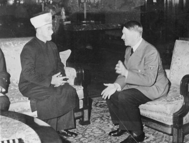 Мухаммад Амин аль-Хусейни и Адольф Гитлер. 1941