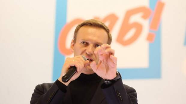 Популизм остался в прошлом, Навальный спустил с цепей политиков-истеричек