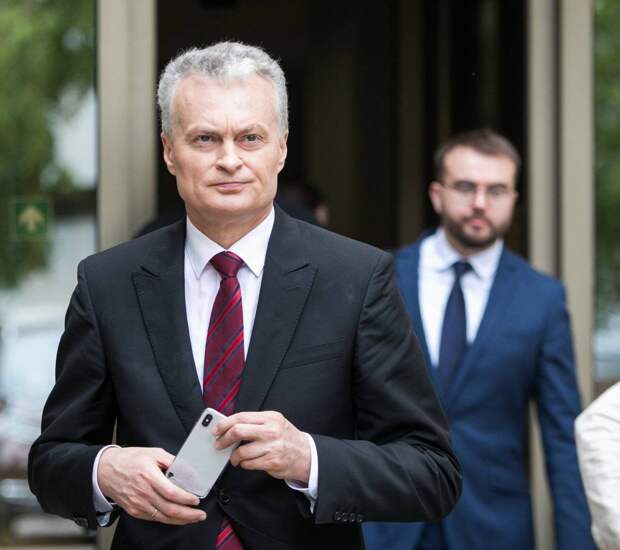 Маневр отношениях с РФ: для нового президента Литвы открыт коридор диалога
