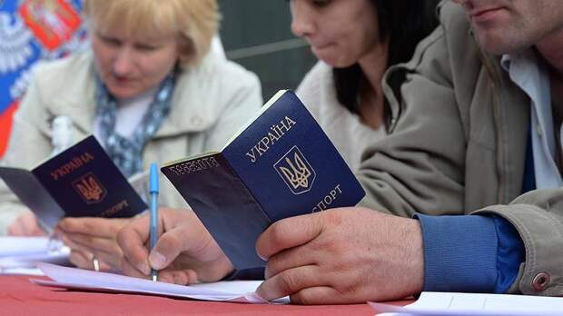 Количество желающих стать гражданами Украины резко сократилось