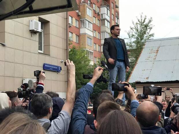 Оппозиция может раскачать лодку: эксперты о митинге в Москве