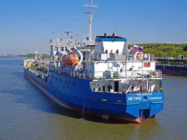 Экипаж российского танкера рассказал о деталях задержания судна Украиной
