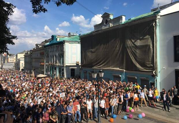 Западный след беспорядков в Москве: Россия отсечет влияние США