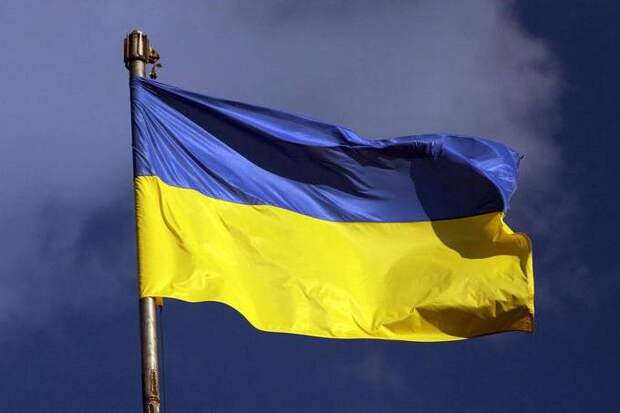 Инцидент с флагом Украины в Крыму: Киев готов ставить своих людей под удар