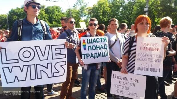 Кернес готов через суд запретить гей-парад в Харькове