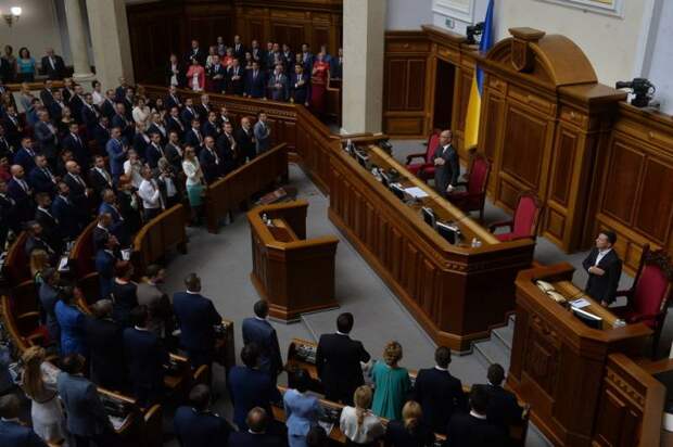 На Украине отменили неприкосновенность членов Рады
