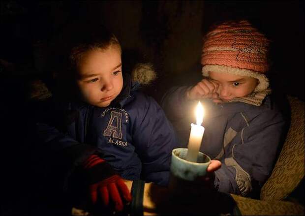 Зачем Украине понадобились дети-сироты Донбасса