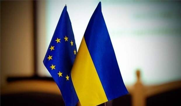 ЕС должен лишить Украину безвиза из-за сопротивления радикалов на Донбассе