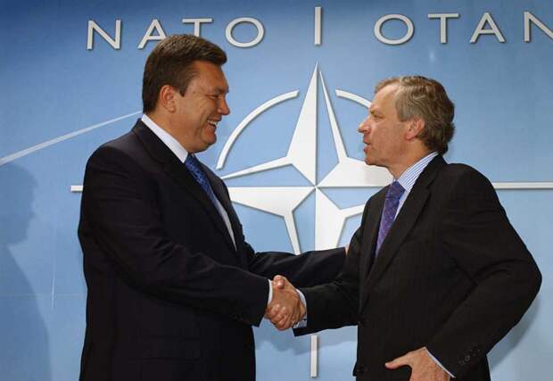Украина – НАТО: долгая история неразделённой любви