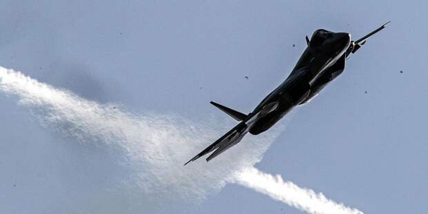 Озвучены причины крушения новейшего истребителя Су-57