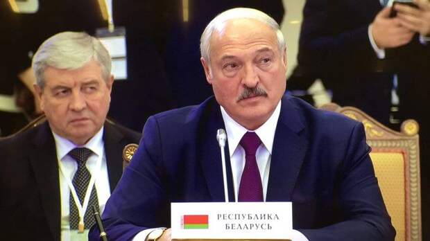 &quot;Де-факто и юридически&quot;: Лукашенко утер нос украинцам, высказавшись о Крыме