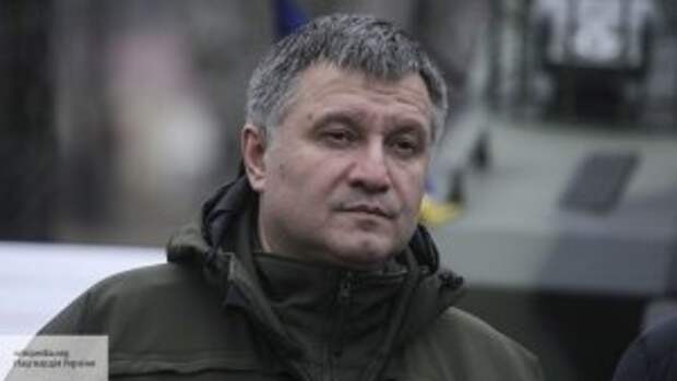 Погребинский оценил возможности Зеленского назначить Авакова премьер-министром Украины