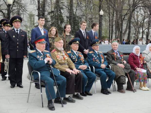 «Уважайте вклад русских»: британцы призвали посетить юбилей Победы