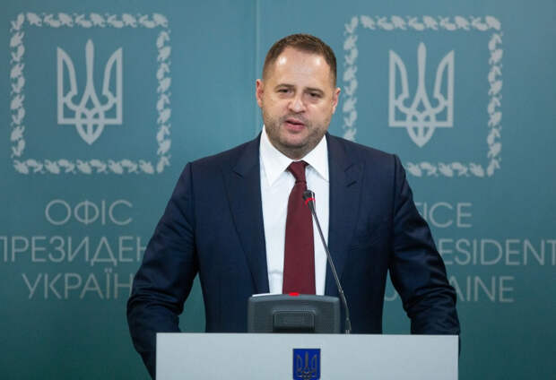 Ищенко прокомментировал смену главы офиса Зеленского