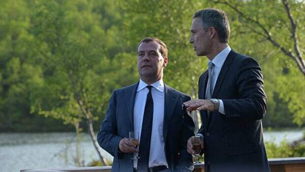 Медведев сдал Норвегии до 170 тысяч км² территории РФ и права на Шпицберген