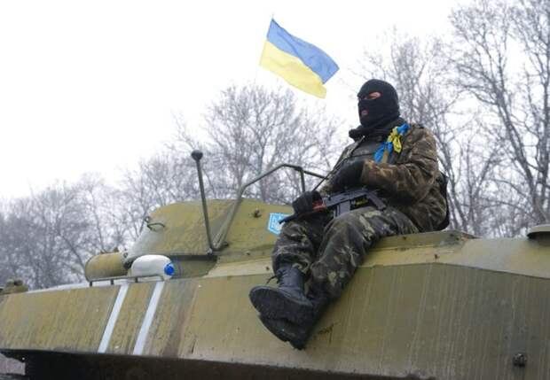 Украинские пограничники стали отбирать деньги у выезжающих из Донбасса граждан