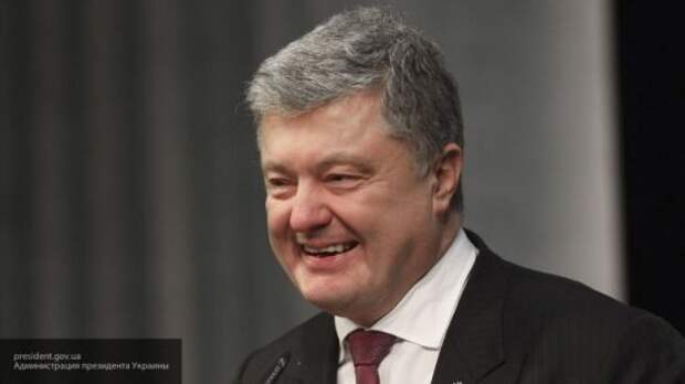 Порошенко сбежал из Украины перед допросом в ГБР