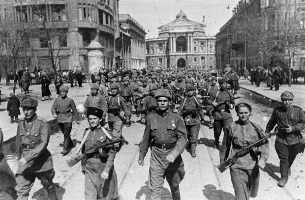 Исторические фото. Одесса. 10 апреля 1944 года