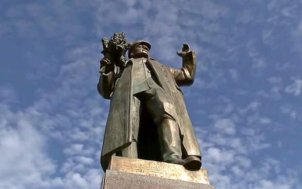 «Не вмешивайтесь в наши дела»: чехи о сносе памятника Коневу