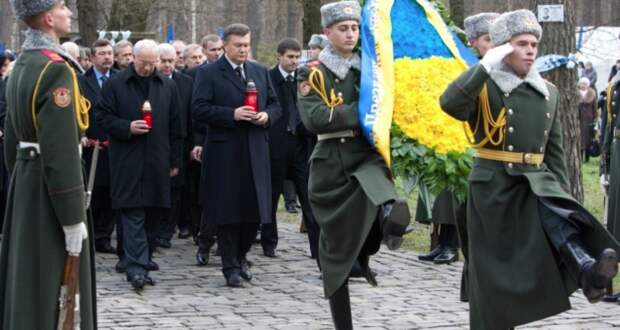 Почему Украина содействует Польше в «катынском вопросе»