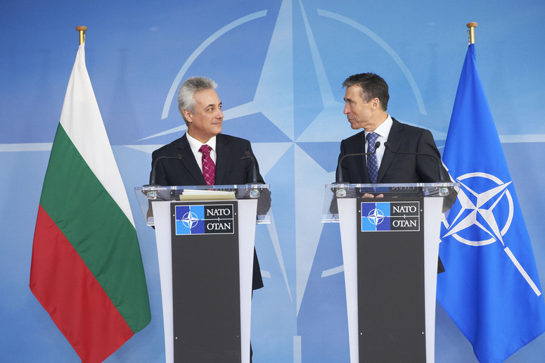 Болгары горько пожалели, что променяли союз с РФ на НАТО