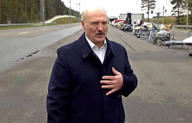 «Трамп дает Лукашенко шанс»: европейские СМИ о возвращении посла США в Минск
