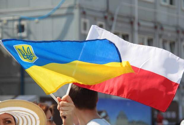 Выстрел в спину Киева: современная Украина неприемлема для Польши